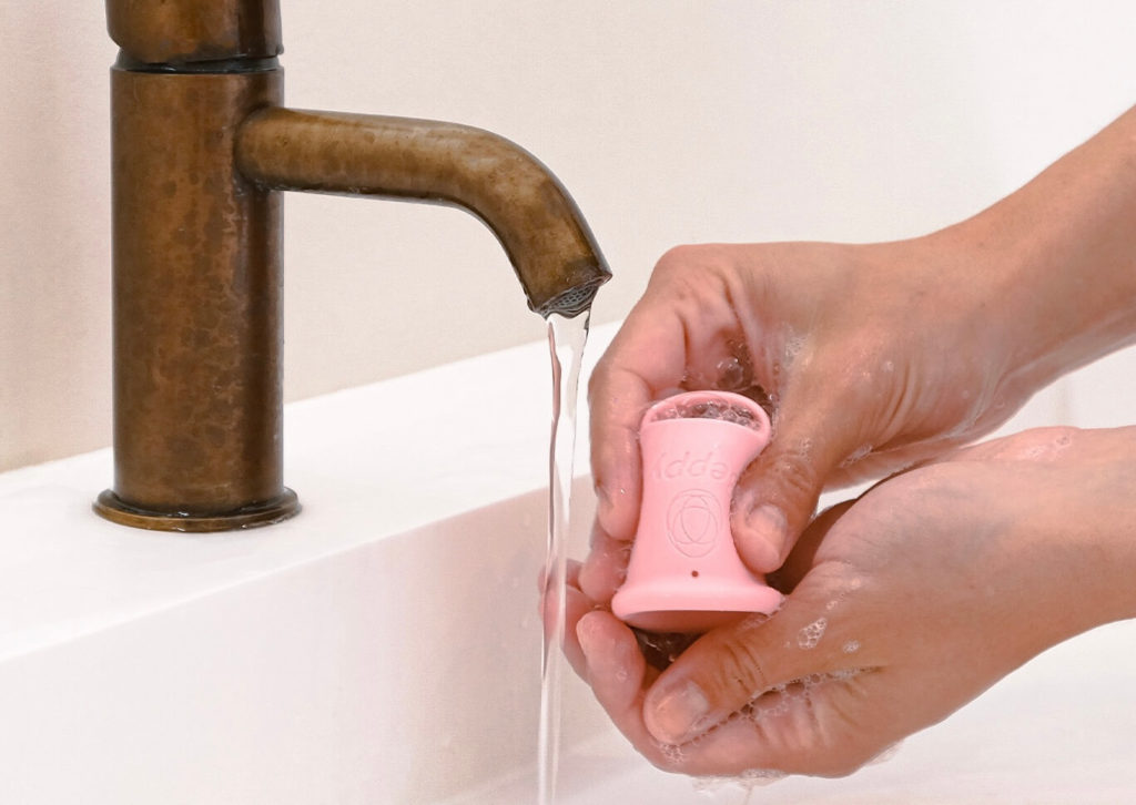 Sterilizing menstrual cup discount